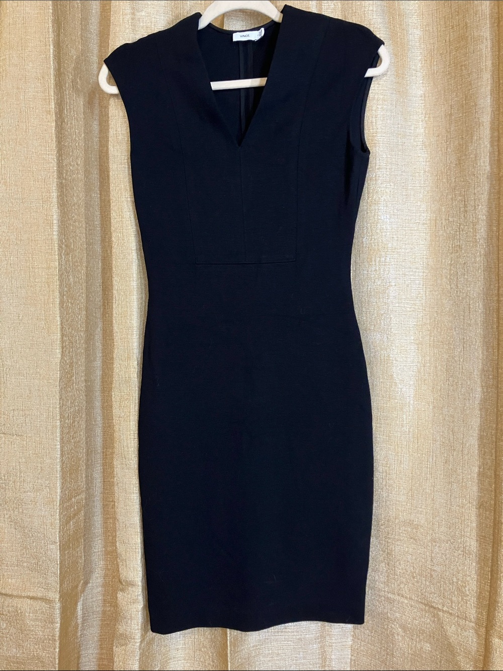 Vince Navy-Black Sleeveless V-Neck Sheath Dress